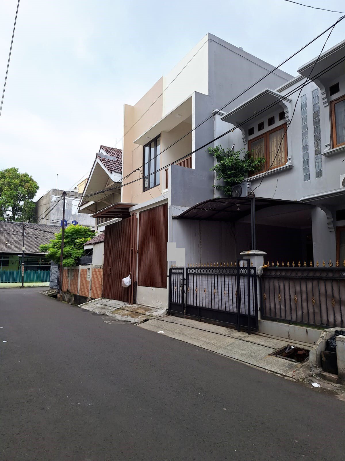 Sewa Rumah 2 lantai di Tomang Jakarta Barat (AS) - Foto 2
