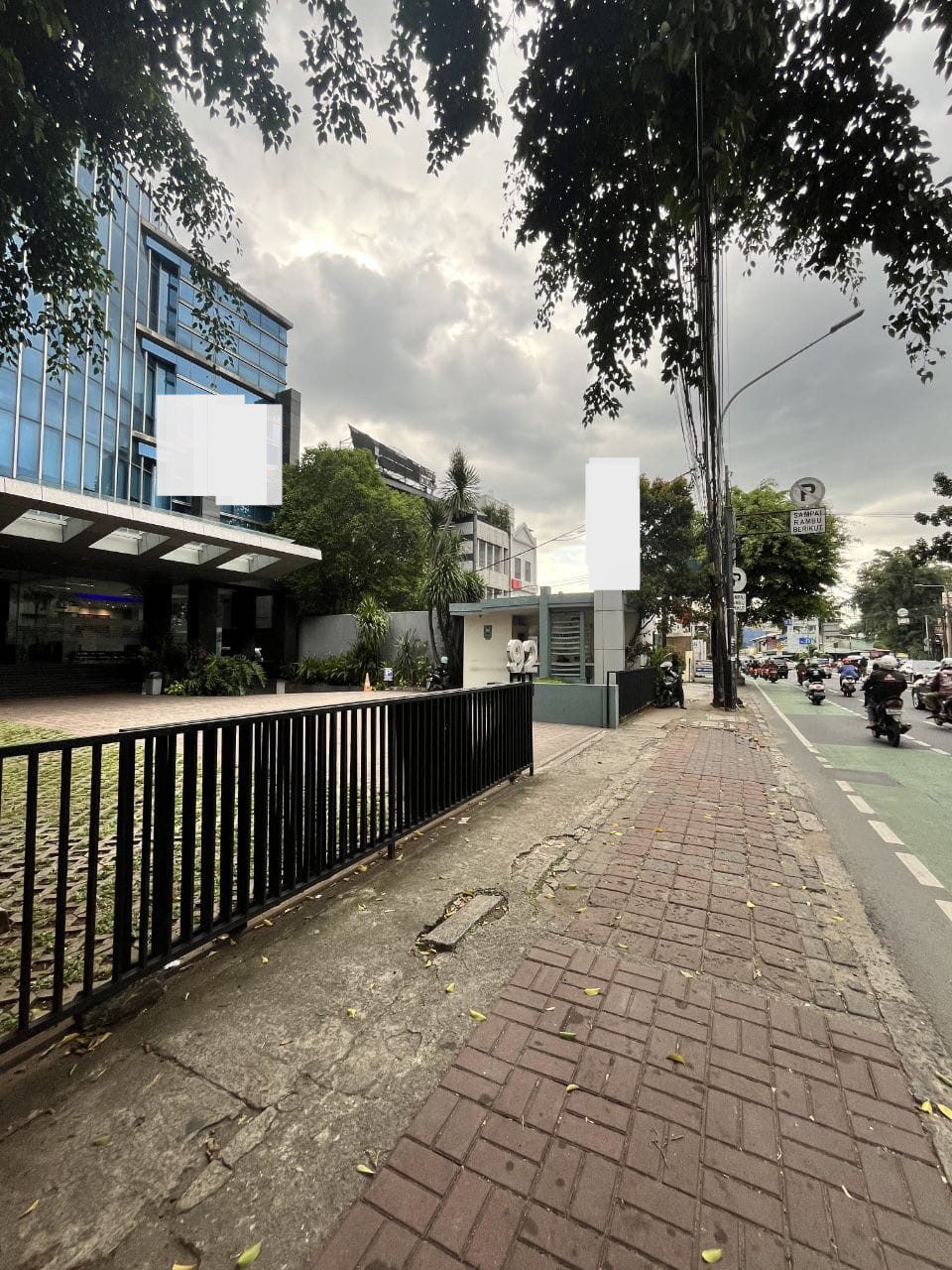 Dibawah Harga Pasar Ruko 4 lantai di Menteng Atas Setiabudi Jakarta Selatan (AL)