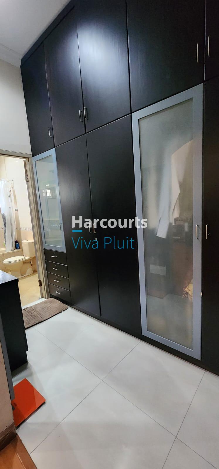 Turun Harga! Jual Rumah Di Komplek Walet Elok, Pantai Indah Kapuk. Siap Huni