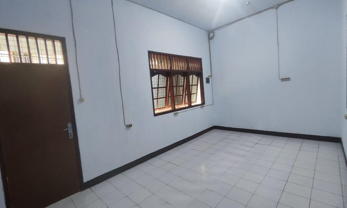 Jual Rumah Siap Huni di Jembatan Besi Jakarta Barat (DI) - Foto 3