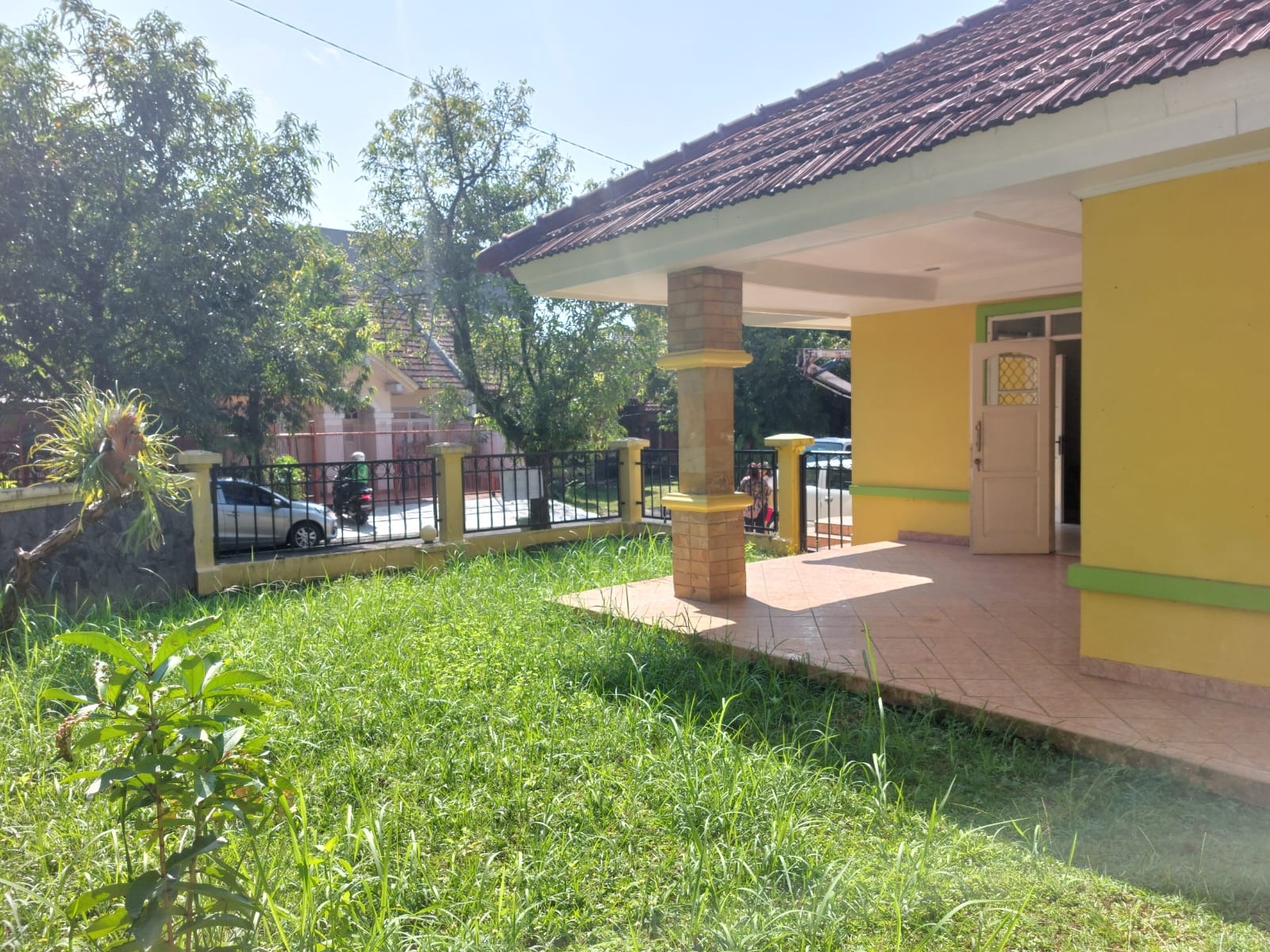 Dijual Rumah Nyaman di Taman Pasadena Raya