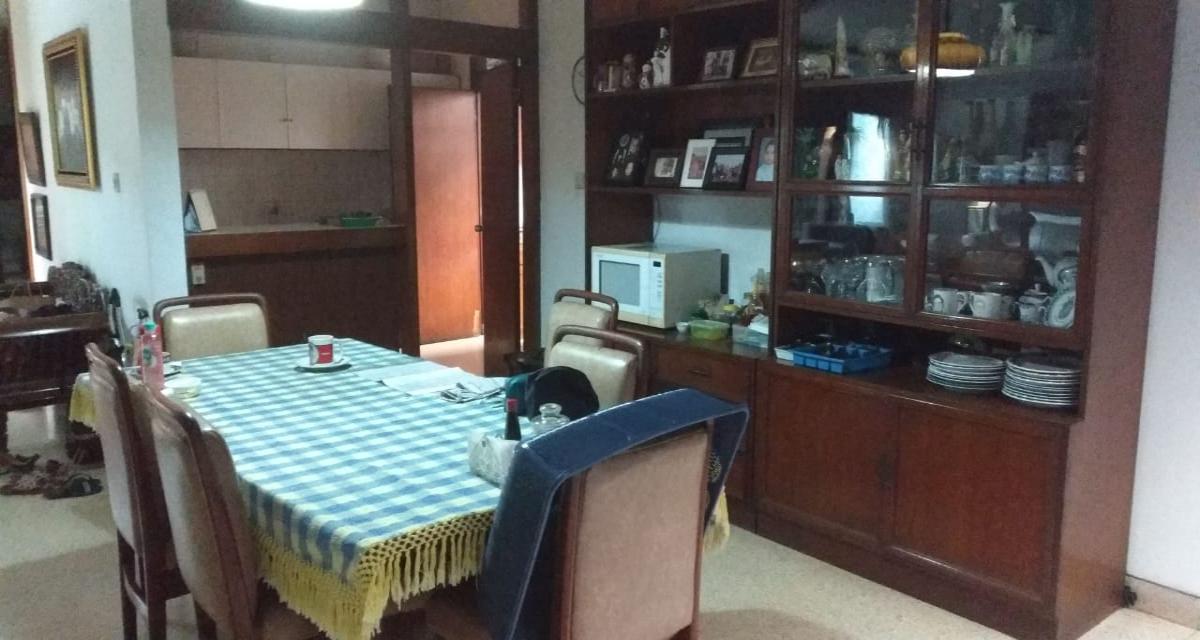 Rumah dengan gaya retro di area strategis di Pancoran Jakarta Selatan (ID) - Foto 3