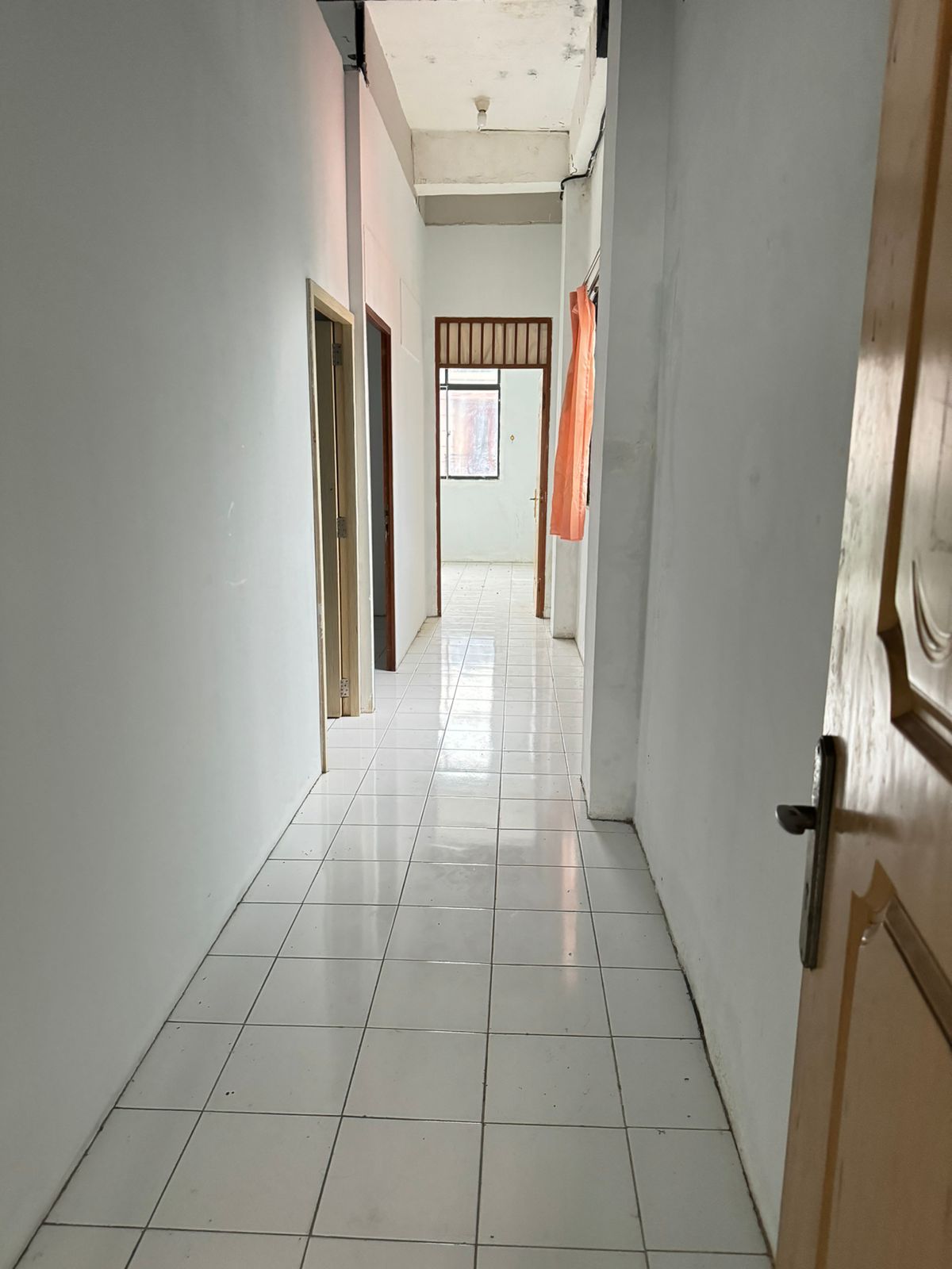 Jual Ruko di pinggir jalan di Tomang Asli, Jakarta Barat (NC) - Foto 4