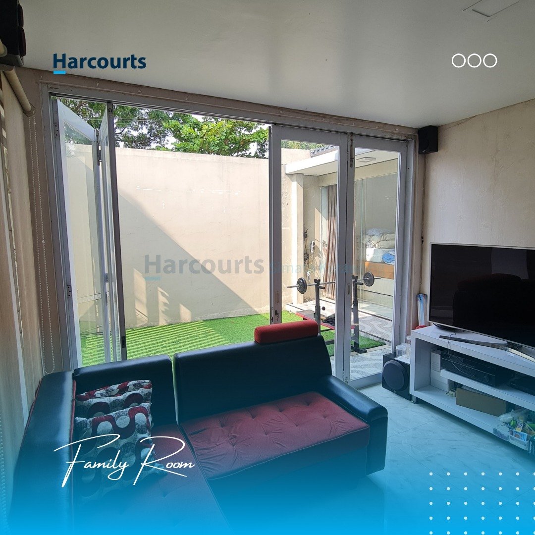 Rumah Mewah di Grand Taruma Karawang - Dekat Tol, Lingkungan Asri & Luas 400m2 - Foto 5