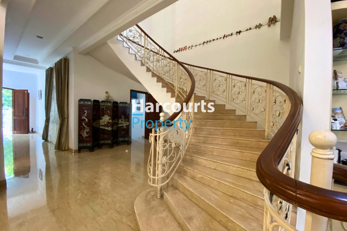 Dijual Rumah Mediterania Klasik Sangat Terawat Area Jl. Wijaya Kebayoran Baru - Foto 3