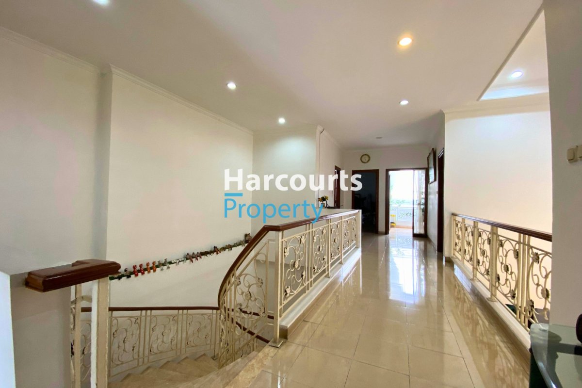 Dijual Rumah Mediterania Klasik Sangat Terawat Area Jl. Wijaya Kebayoran Baru - Foto 10