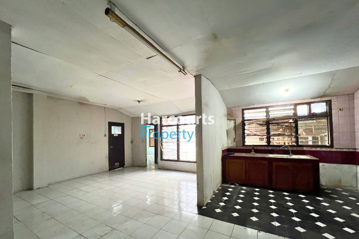 Dijual Rumah Hitung Tanah Ada Banyak Kamar Area Jl. Wijaya Kebayoran Baru - Foto 4