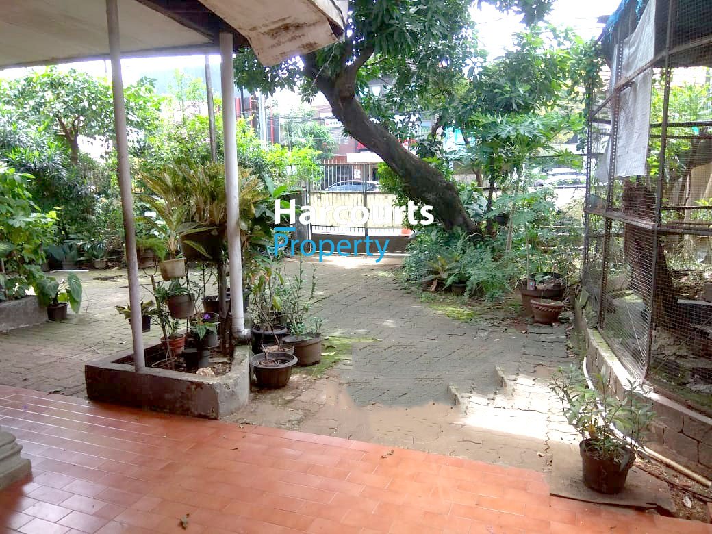 Dijual Rumah Lama Hitung Tanah Area Jl. Wolter Monginsidi Kebayoran Baru - Foto 2