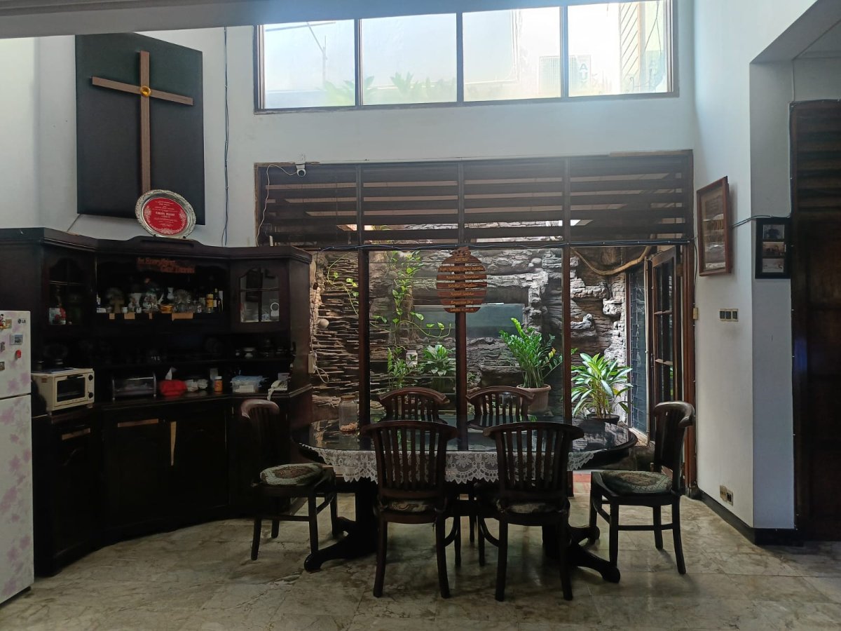 Dijual Rumah Nyaman di Jantung Kebon Jeruk, Cocok untuk Keluarga - Foto 4