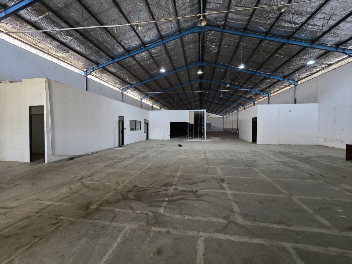 Dijual Gudang Strategi, Dekat Jalan Raya Palur Jaten Karanganyar Solo - Foto 4