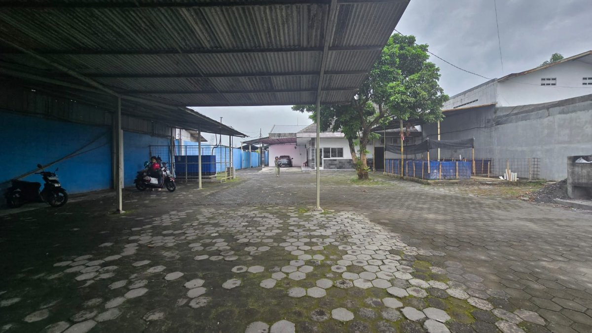 Dijual Gudang atau Pabrik Strategis Siap Pakai, di Kawasan Industri dan Pergudangan Telukan Grogol Sukoharjo - Foto 4