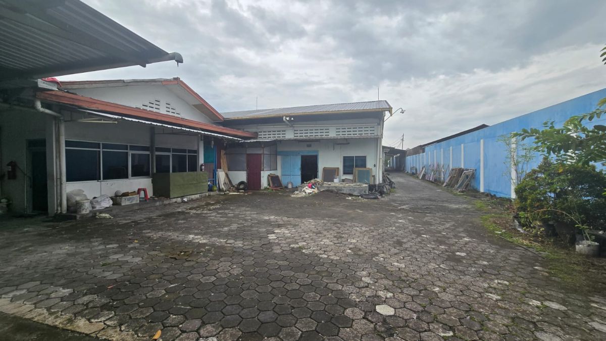 Dijual Gudang atau Pabrik Strategis Siap Pakai, di Kawasan Industri dan Pergudangan Telukan Grogol Sukoharjo