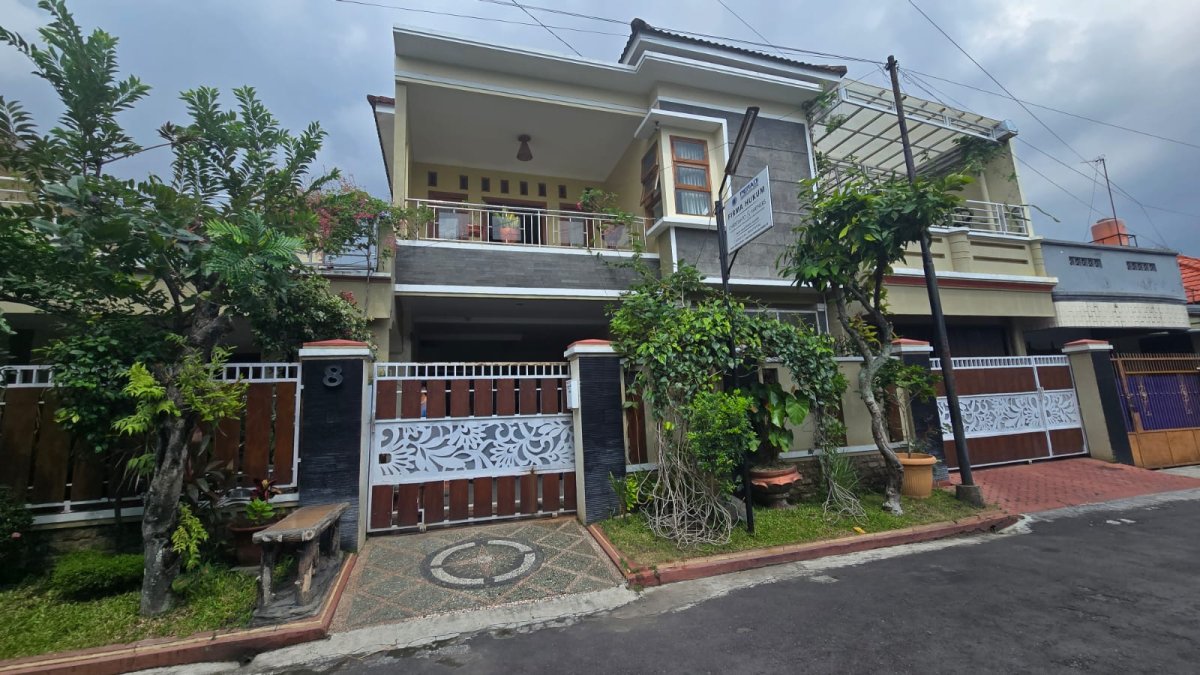 Dijual Rumah Mewah Bagus Siap Pakai , di Perumahan Elite Fajar Indah Solo - Foto 2