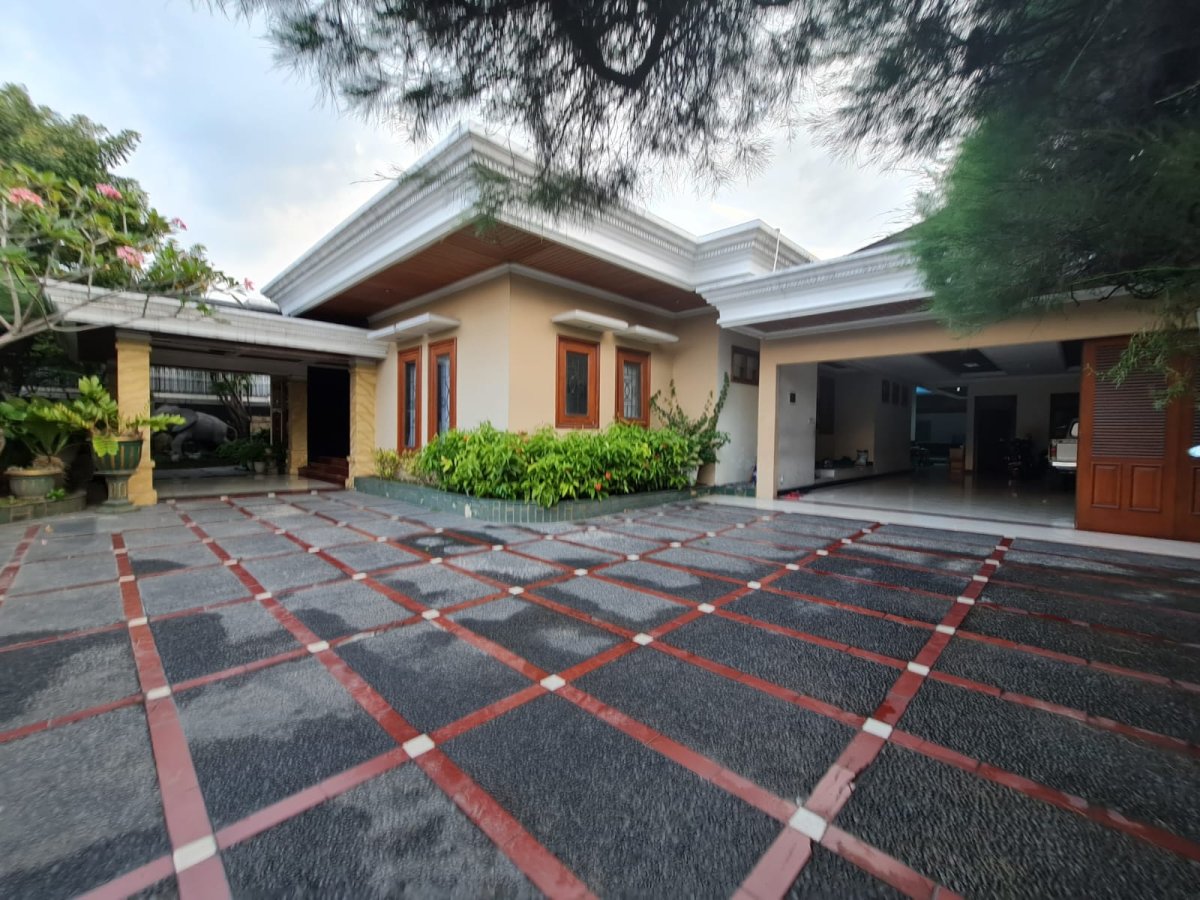 Disewakan Rumah Mewah Pusat Kota Solo, Dekat Mall Paragon Dan Slamet Riyadi Solo