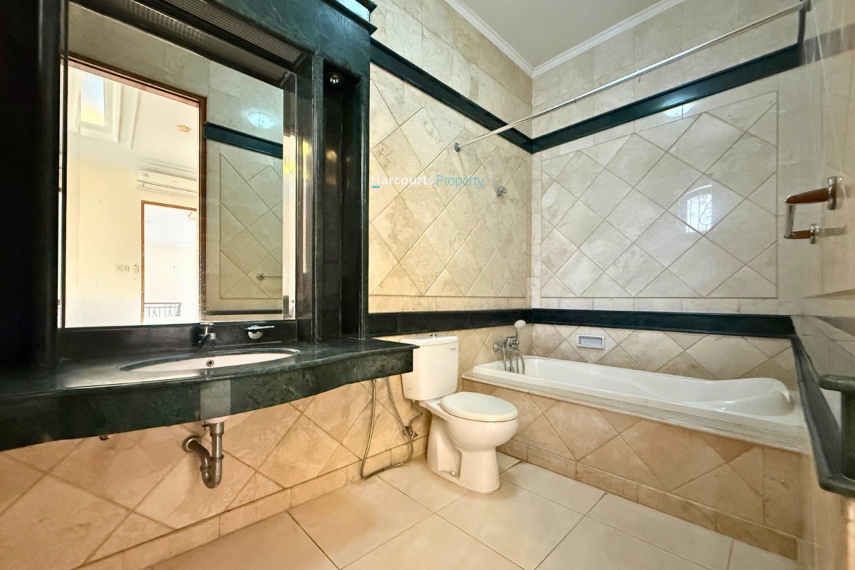 Dijual Rumah Mediterania Klasik Sangat Bagus dan Terawat di Pondok Indah - Foto 11