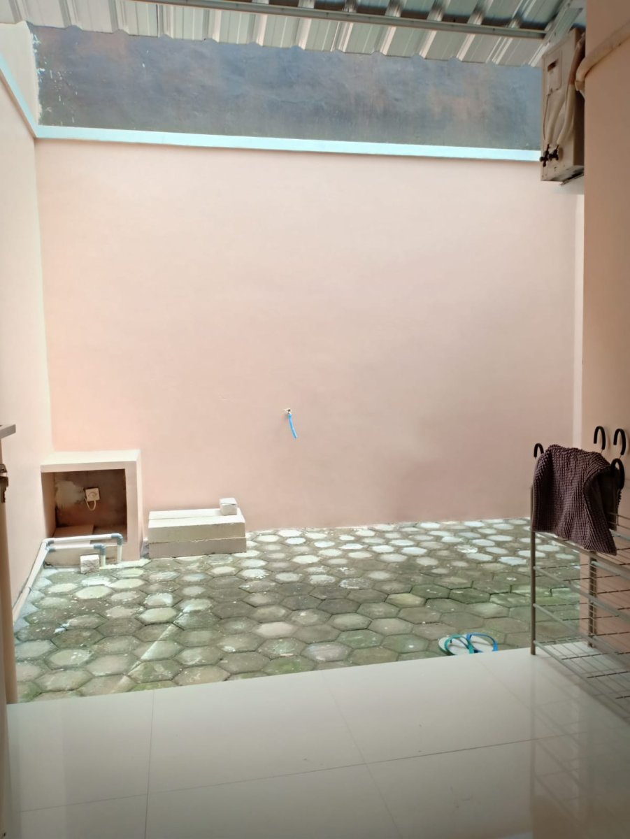 Disewakan Rumah Bagus Cluster 2 Lantai, Lokasi di Penumping, Solo - Foto 7