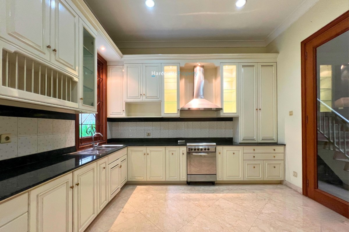 Dijual Rumah Strategis dan Bikin Nyaman Area Jl. Wijaya Kebayoran Baru - Foto 5