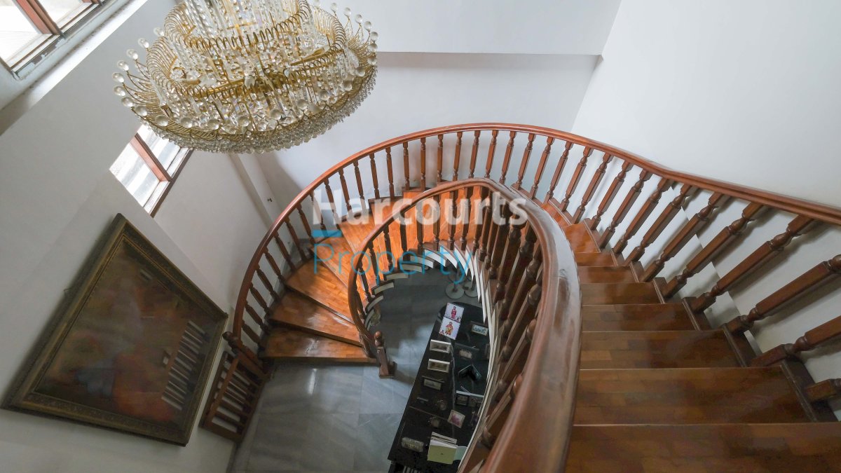 Dijual Rumah Lama Strategis di Area Elit Jl. Tulodong Bawah Lama Kebayoran Baru - Foto 5