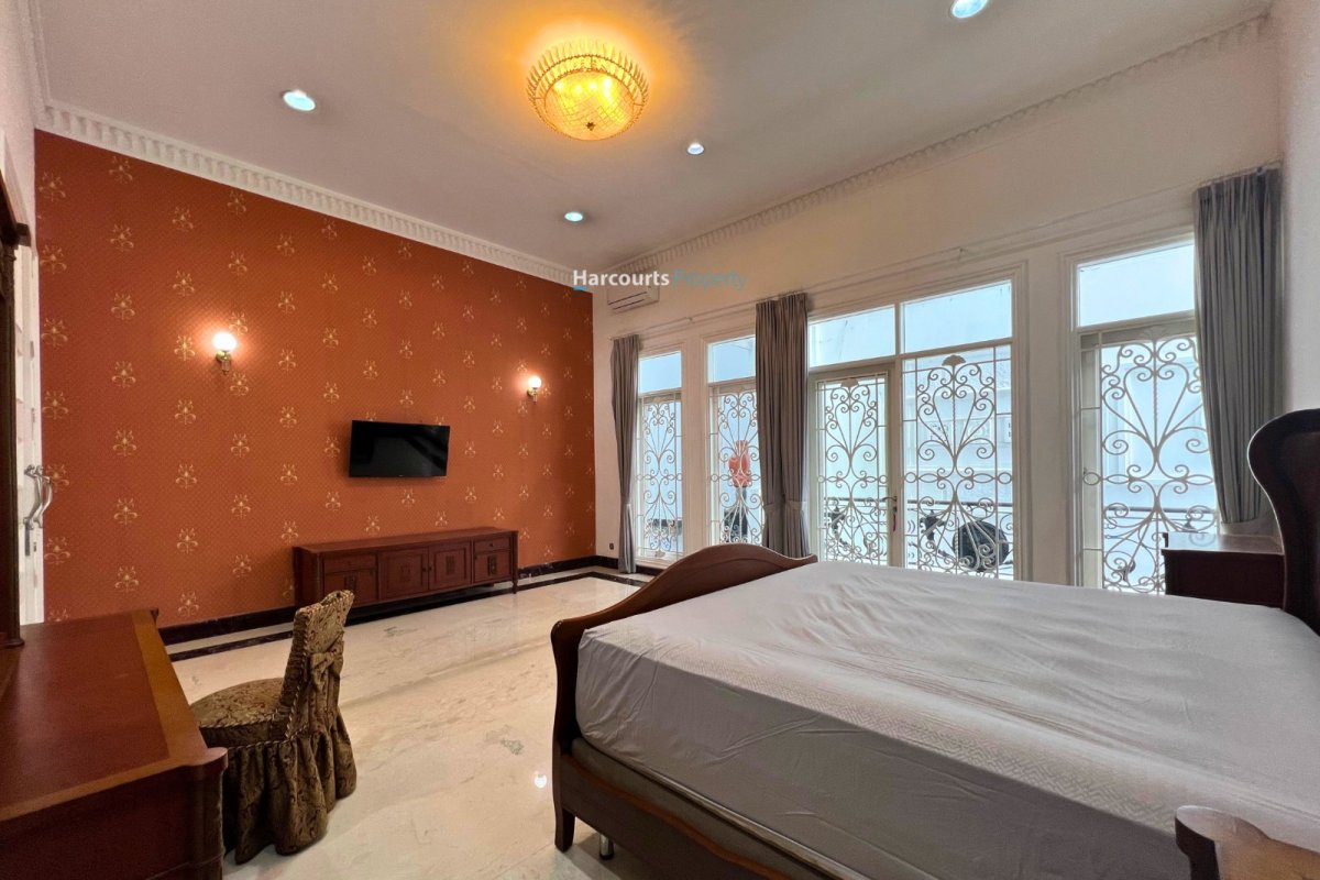 Dijual Rumah Eropa Modern Dalam Komplek Area Senayan Residence - Foto 12