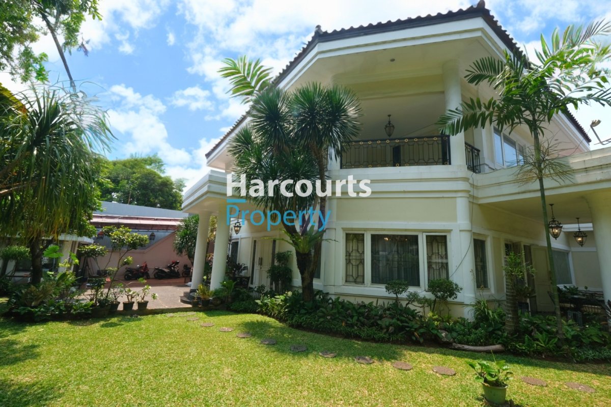 Dijual Rumah 2 Lantai Hook Di Area Jl. Wijaya Kebayoran Baru