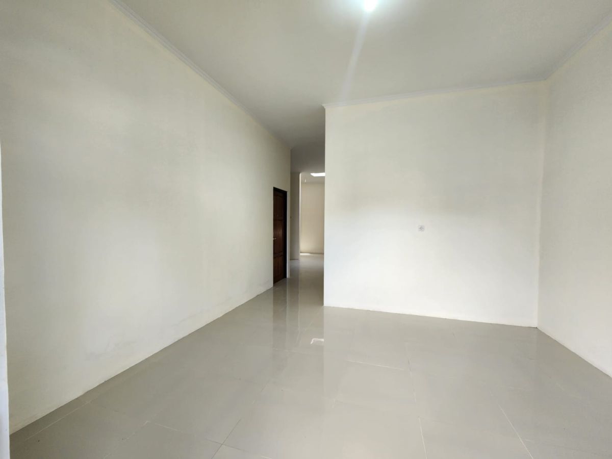 Dijual Rumah Baru Gress Minimalis Modern di Cluster di Plesungan, Solo - Foto 3