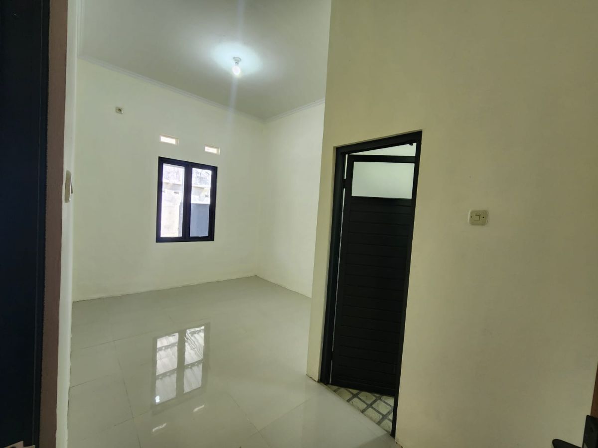 Dijual Rumah Baru Gress Minimalis Modern di Cluster di Plesungan, Solo - Foto 5