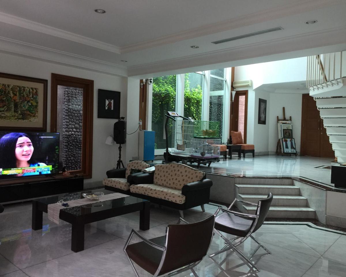 Dijual Rumah Lokasi Di Jl. Kayu Putih Selatan - Foto 3