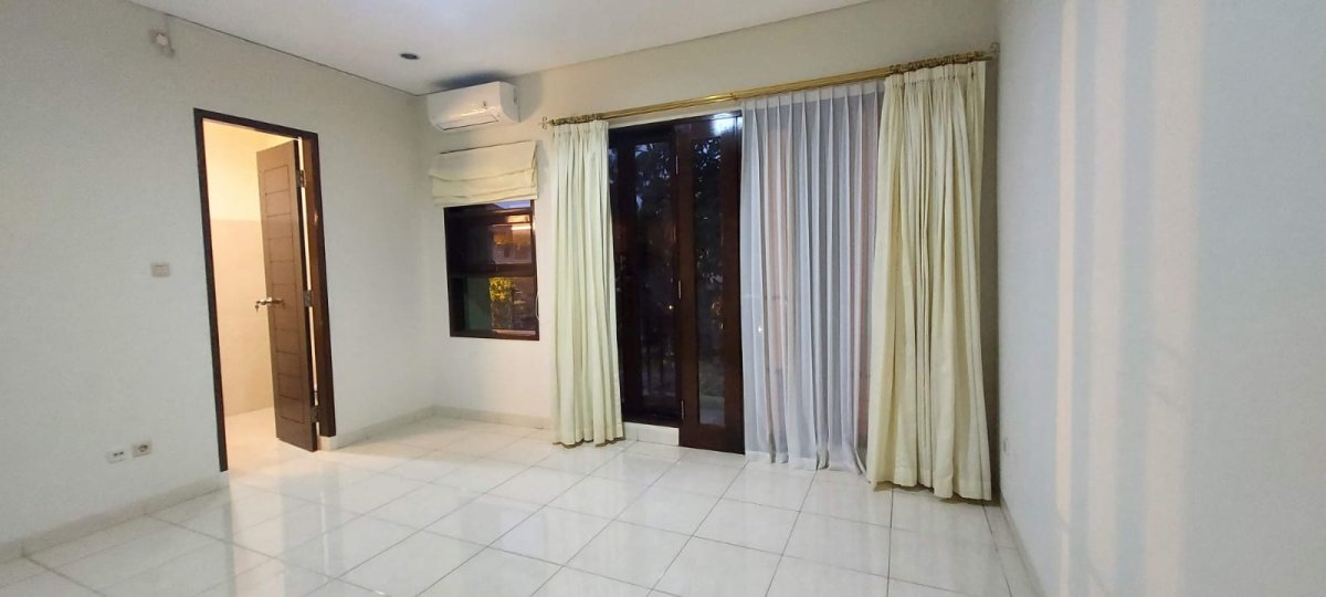 Disewakan Rumah Hunian Idaman di Bukit Bogor Raya – Lingkungan Elit & Sejuk - Foto 12