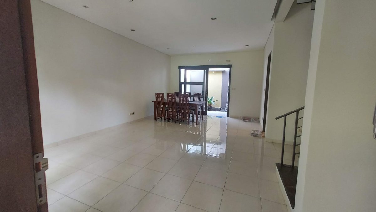 Disewakan Rumah Hunian Idaman di Bukit Bogor Raya – Lingkungan Elit & Sejuk - Foto 13