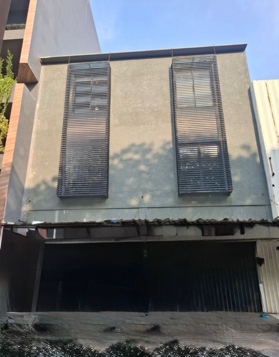 Disewakan Ruko 2 Gandeng Di Boulevard Raya, Kelapa Gading