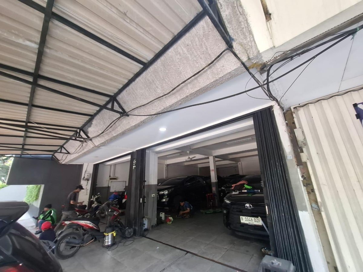 Disewakan Ruko 2 Gandeng Di Boulevard Raya, Kelapa Gading - Foto 2