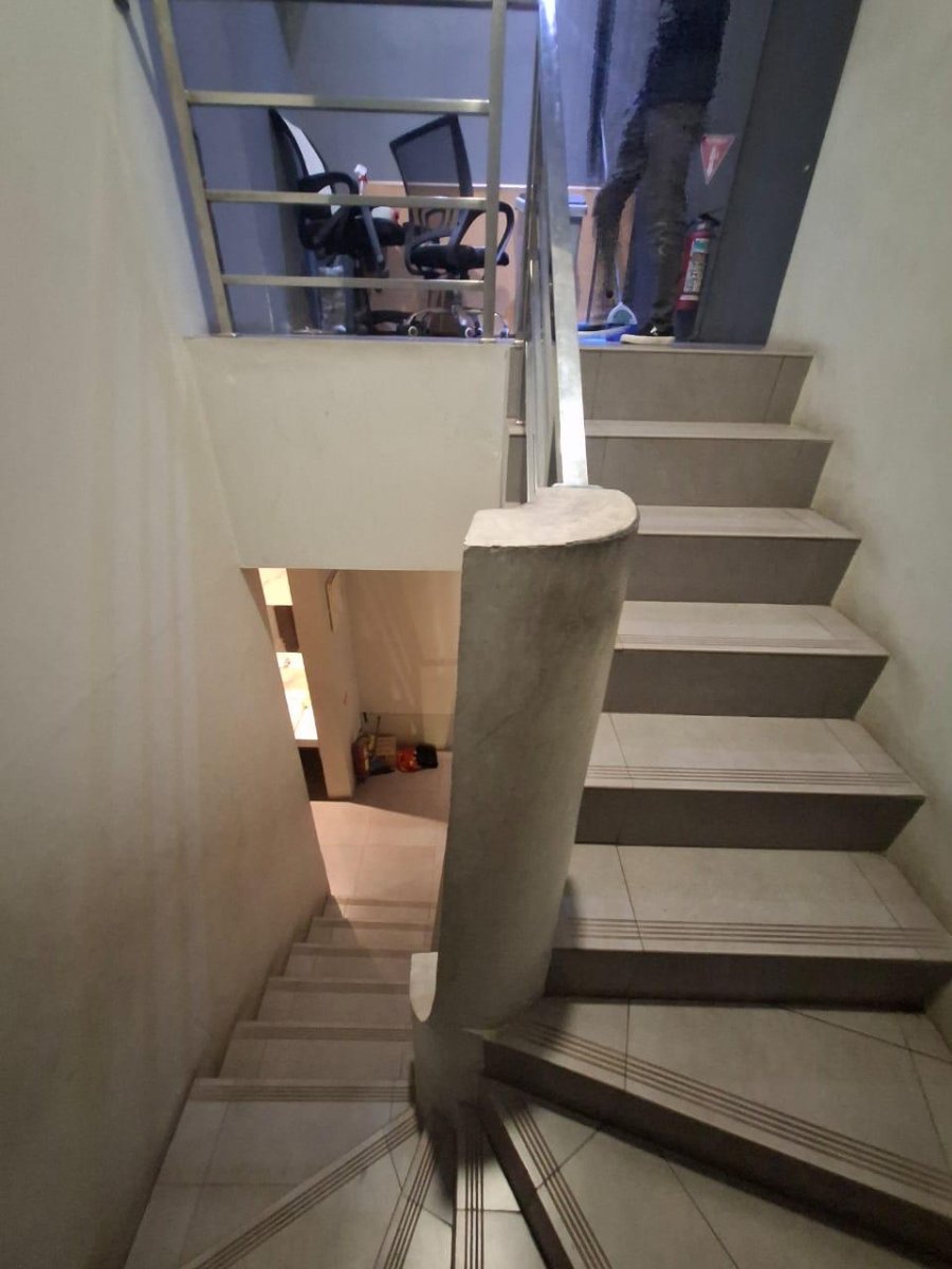 Disewakan Ruko 2 Gandeng Di Boulevard Raya, Kelapa Gading - Foto 9