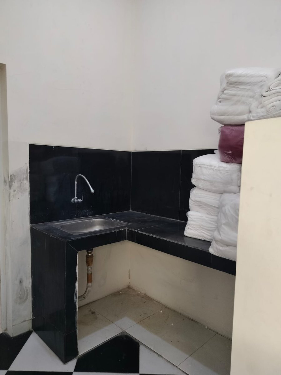 Dijual Rumah Minimalis Dengan Kanopi Untuk Rooftop/Teras,  Lokasi di Grogol Indah Telukan - Foto 4