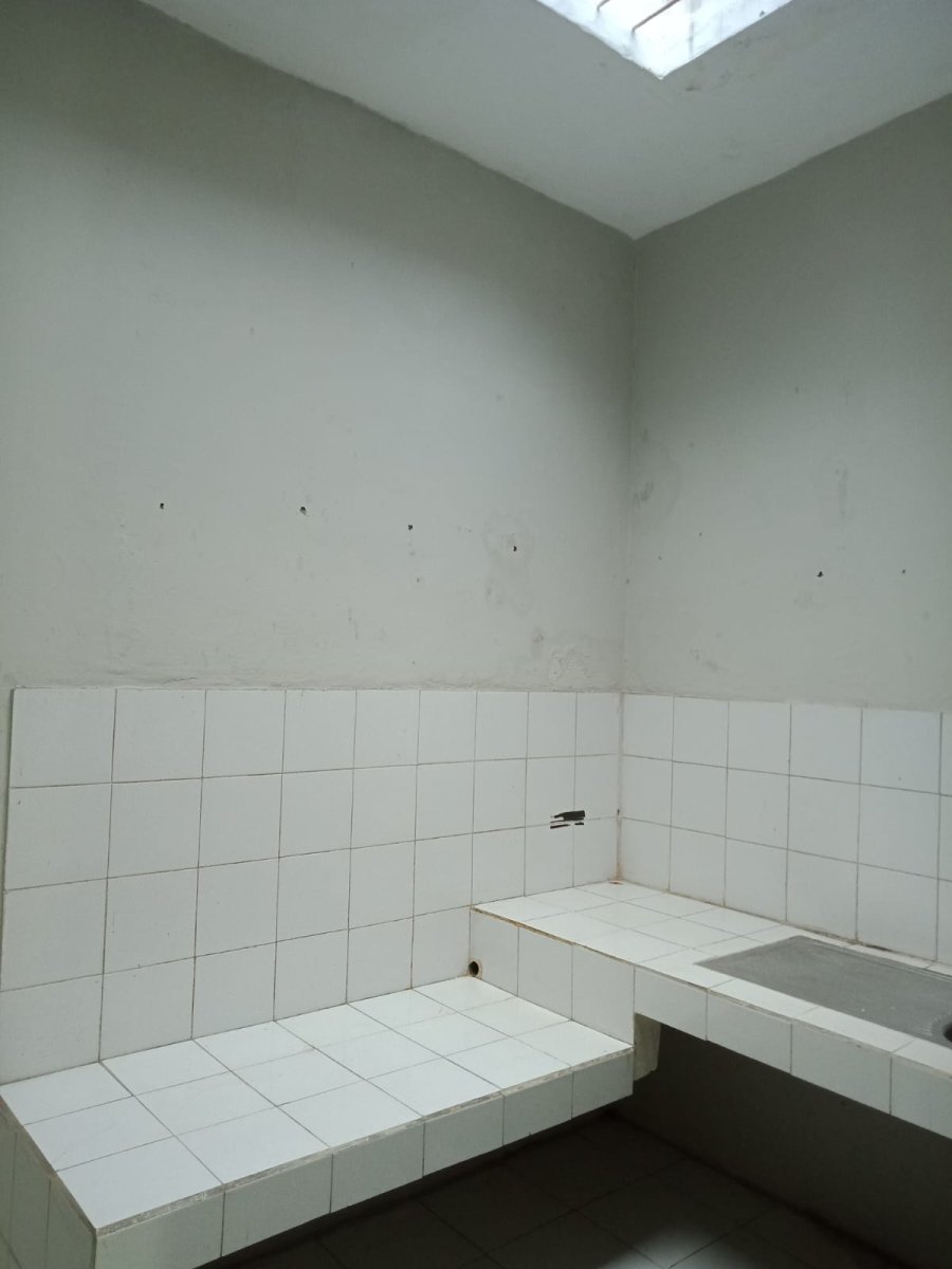 Dijual Rumah di Villa Bogor Indah 2 Kota Bogor Utara - Foto 2