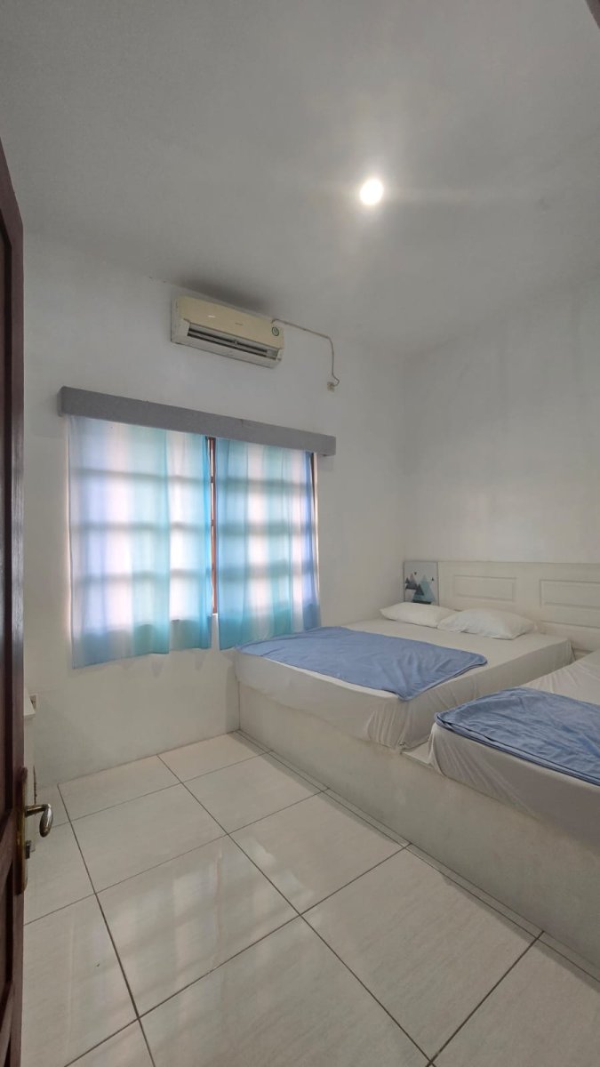 Disewakan Rumah Bagus Bersih Nyaman Siap Pakai, di Perumahan Colomadu Solo - Foto 5