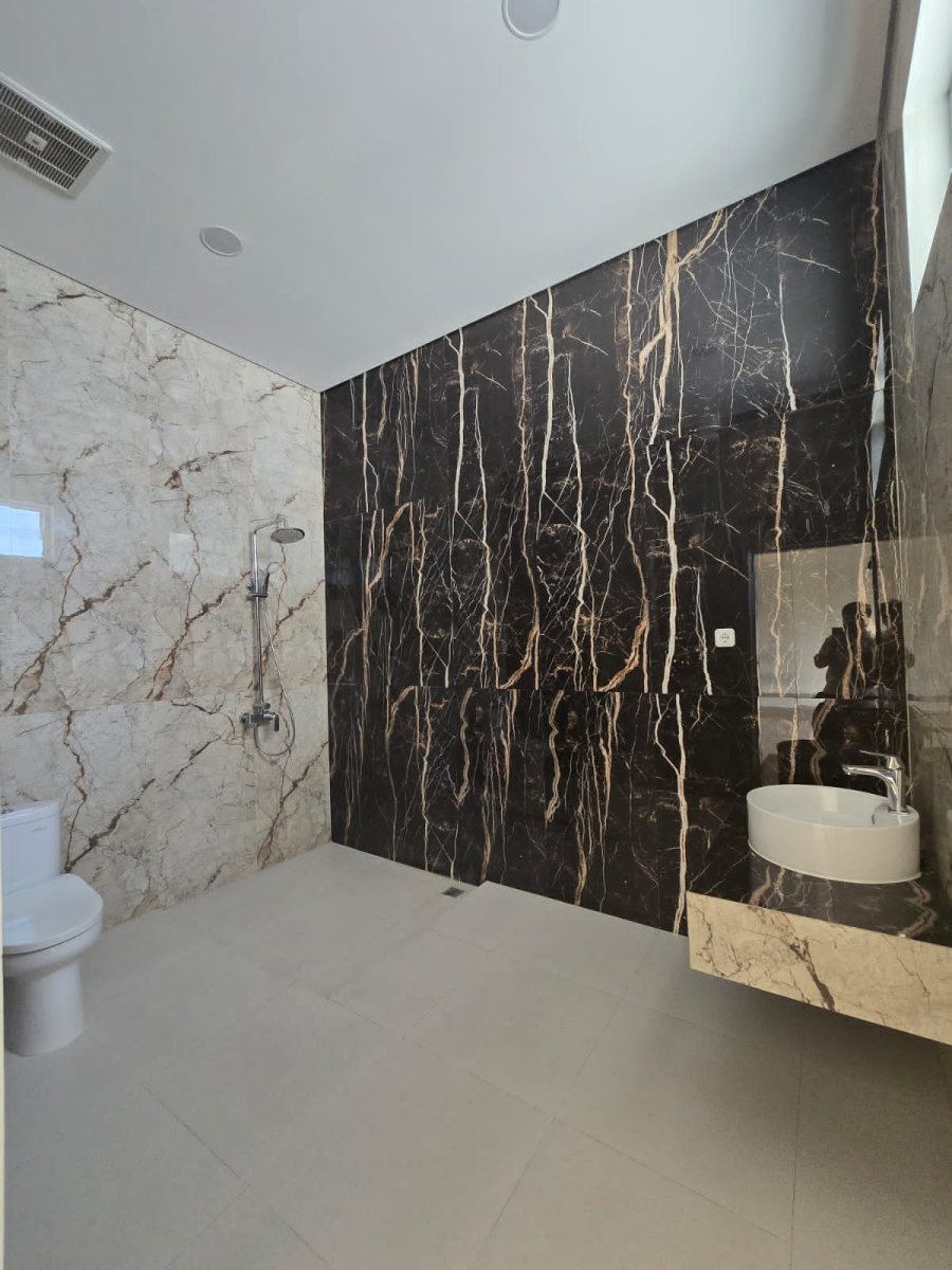 Disewakan Ruko Baru Strategis Pusat Kota, Dekat Jalan Veteran Serengan Solo - Foto 7