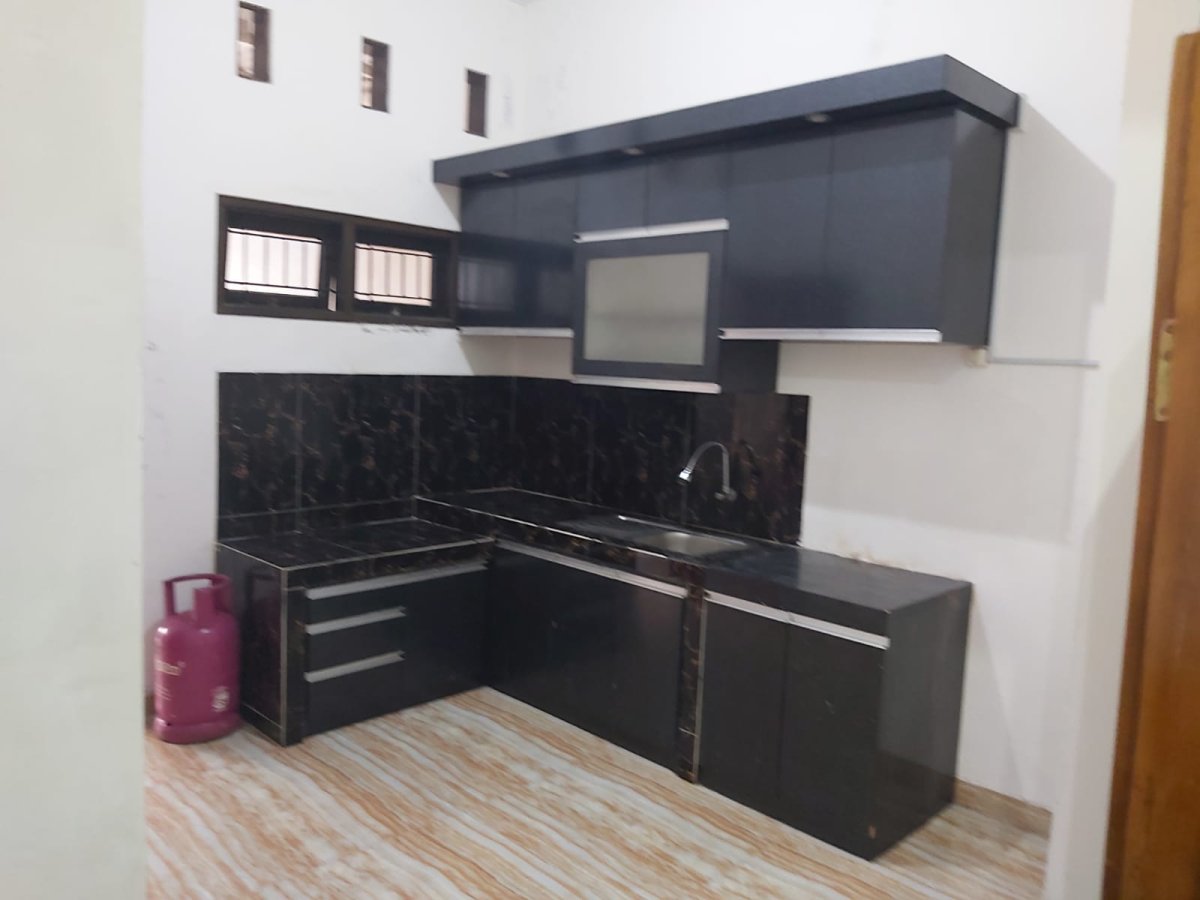 Disewakan Cluster Full Furnished  Siap Huni di Gentan, jln Mangesti Raya - Foto 4