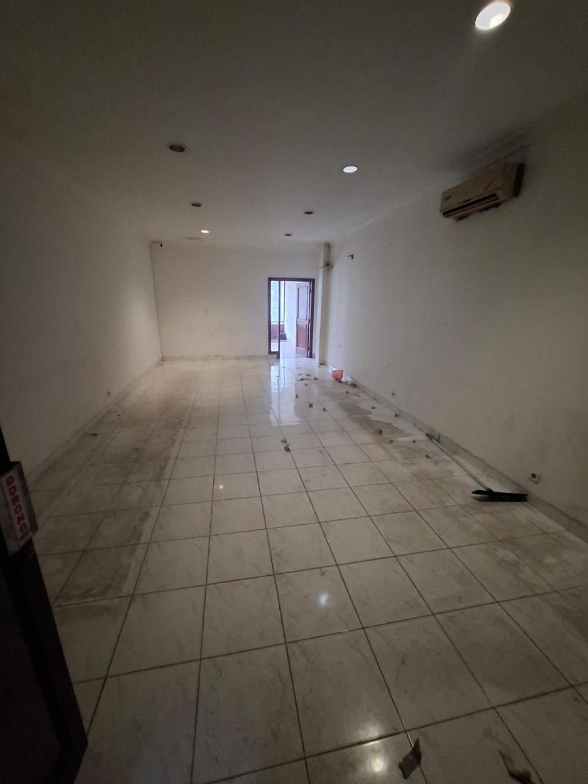 Disewakan Ruko Boulevard Raya, Kelapa Gading - Foto 14