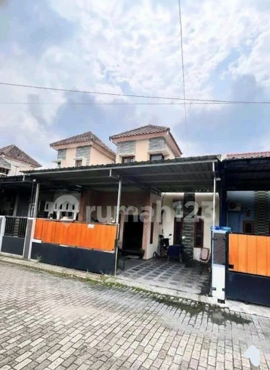 Dijual Rumah Minimalis Modern di Cluster Di Gumpang, Kartasura, Solo - Foto 2