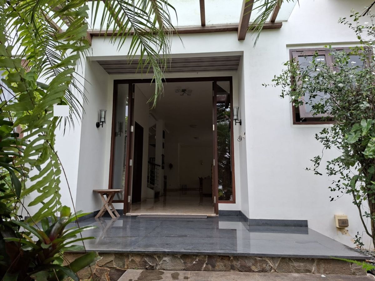 Dijual Rumah  Cantik  lokasi strategis The Green Cluster Mirage BSD City - Foto 2