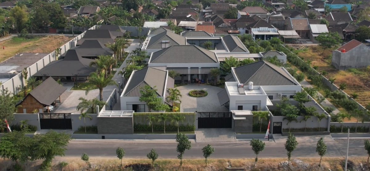 Mahakarya Private Residence Terluas & Termewah di Solo Raya!! - Foto 2