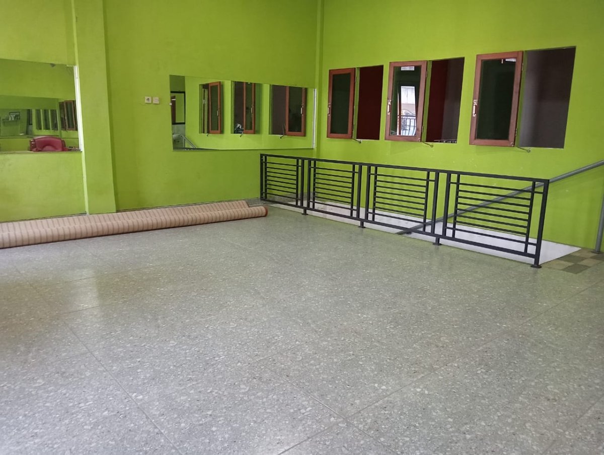 Dijual Ruko 2 Lantai Siap Pakai, Lokasi di Danusuman - Serengan, Solo - Foto 4