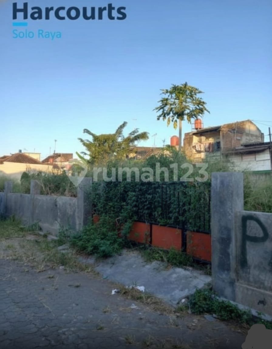 Dijual Dua Tanah Kavling Jejer (Bagian Belakang), Dekat RSUD Bung Karno Solo - Foto 2