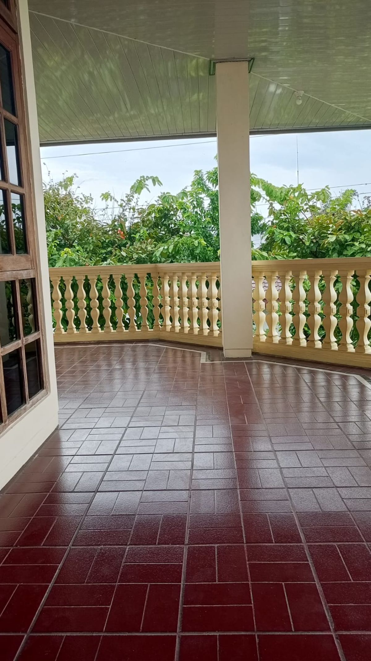 Dijual Rumah Full Furnished Vintage 2 Lantai, Lokasi di Fajar Indah - Jajar - Solo - Foto 4