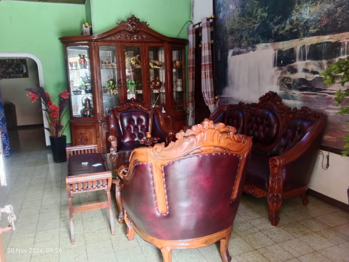 JUAL RUMAH CONDET 2 LT FULLY FURNISHED  CARPORT 3 MOBIL - Foto 8