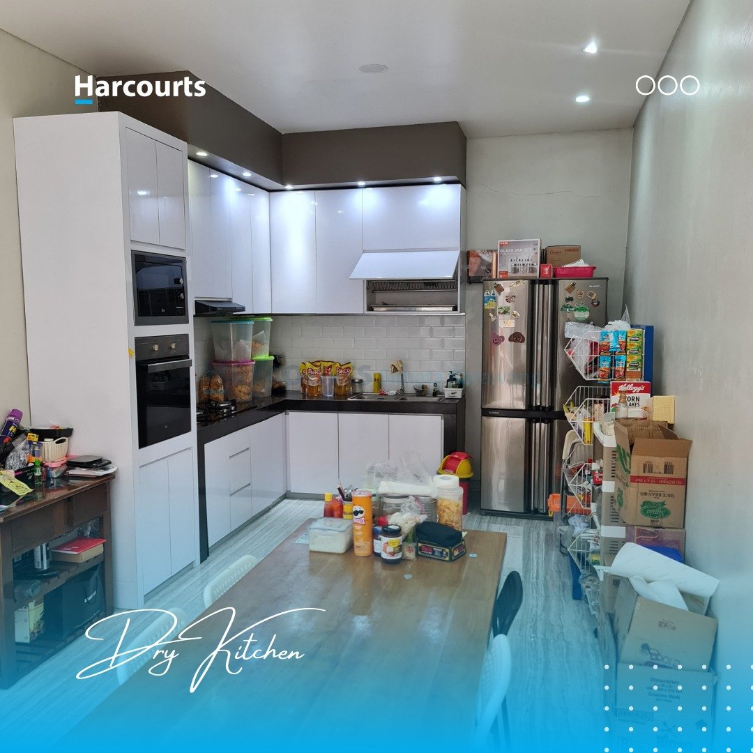 Rumah Mewah di Grand Taruma Karawang - Dekat Tol, Lingkungan Asri & Luas 400m2 - Foto 9