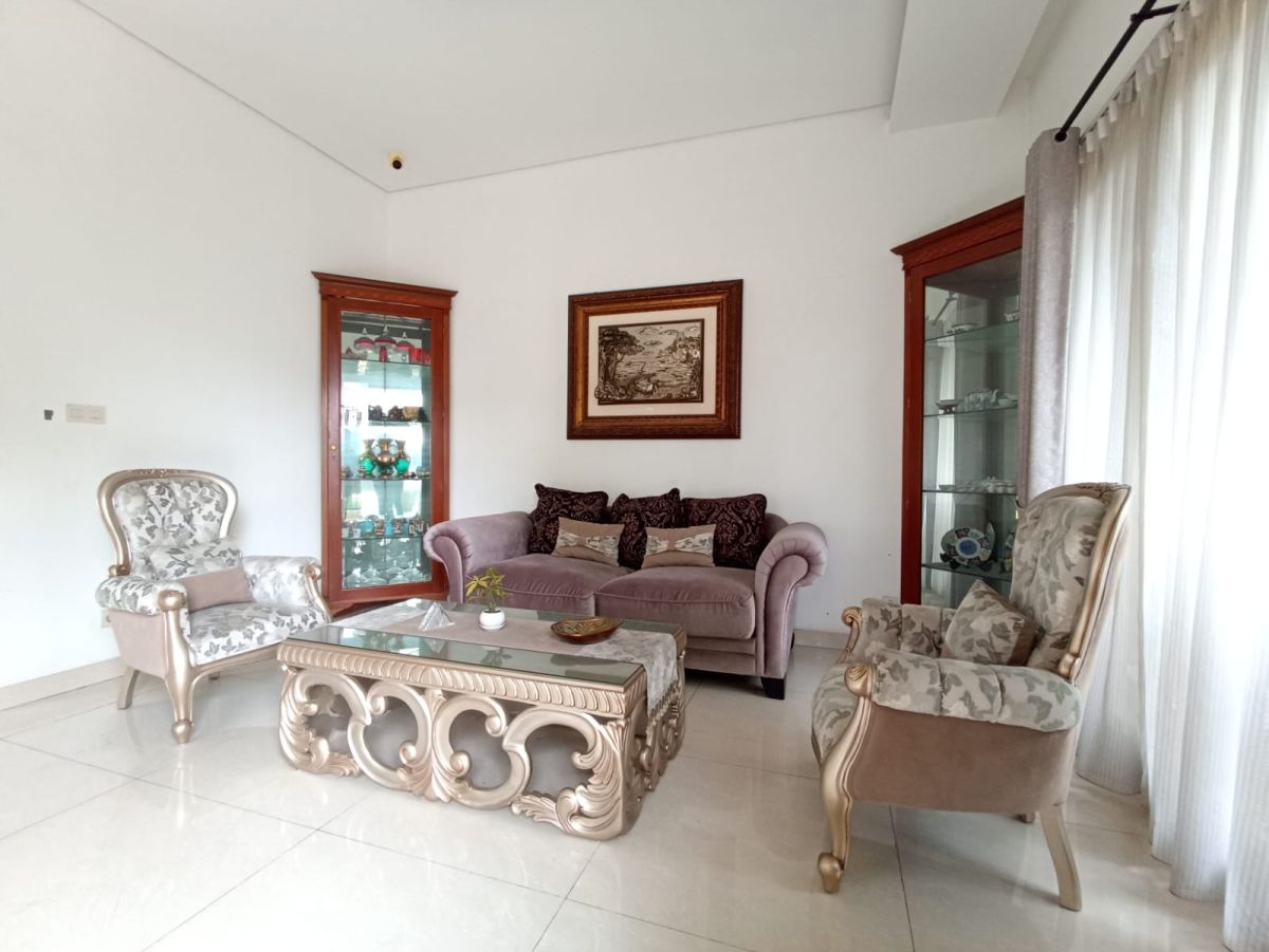 RUMAH HOOK 2 LANTAI ISTIMEWA, LT 360 M2, BUKIT CINERE INDAH, DEPOK - Foto 10