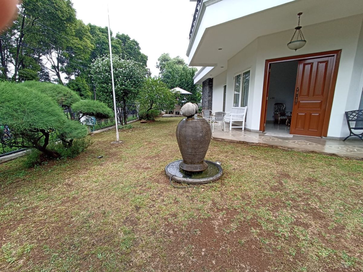 RUMAH HOOK 2 LANTAI ISTIMEWA, LT 360 M2, BUKIT CINERE INDAH, DEPOK - Foto 13