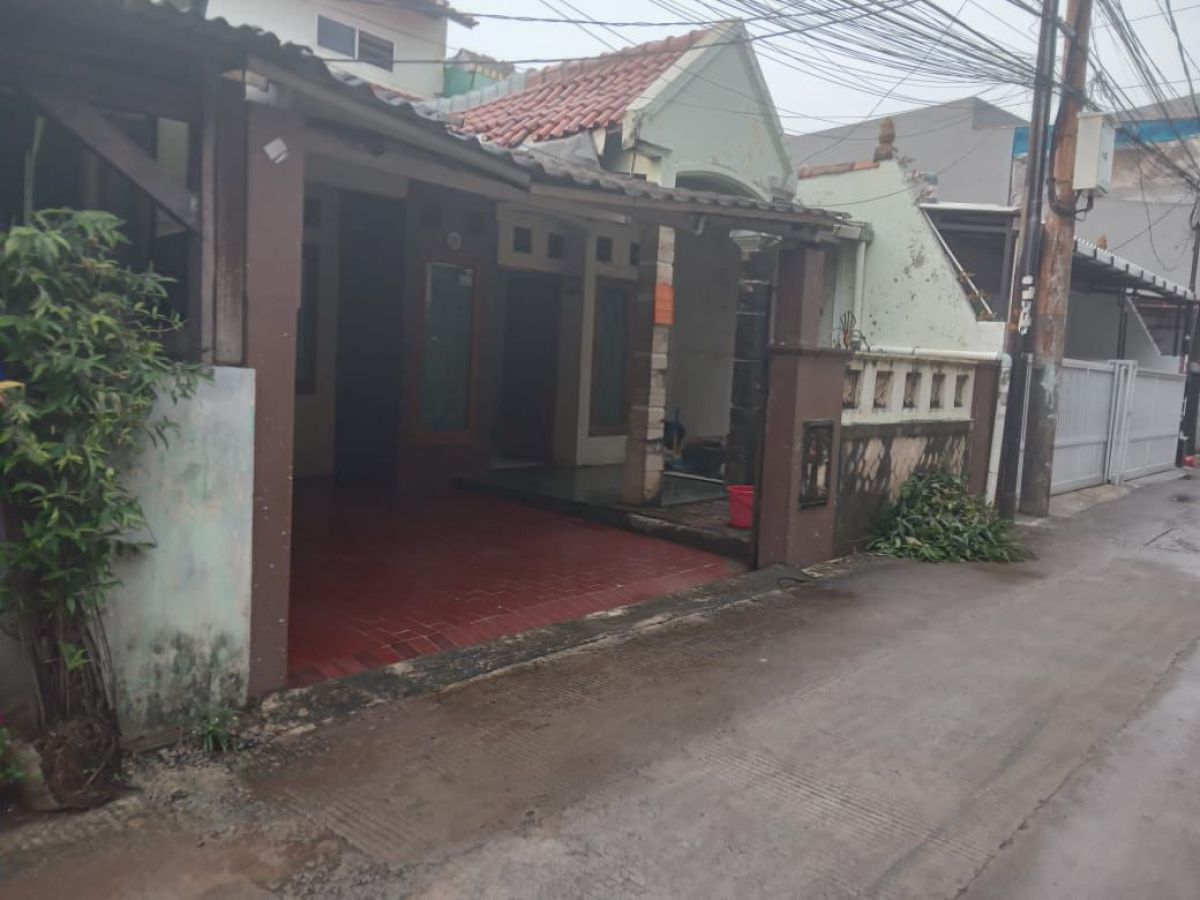 RUMAH MURAH Pinggir Jalan Condet, Jakarta Timur