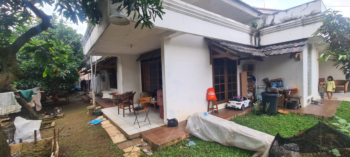 RUMAH HOOK LUAS, LT 440 M2, BUKIT CINERE INDAH, DEPOK - Foto 5